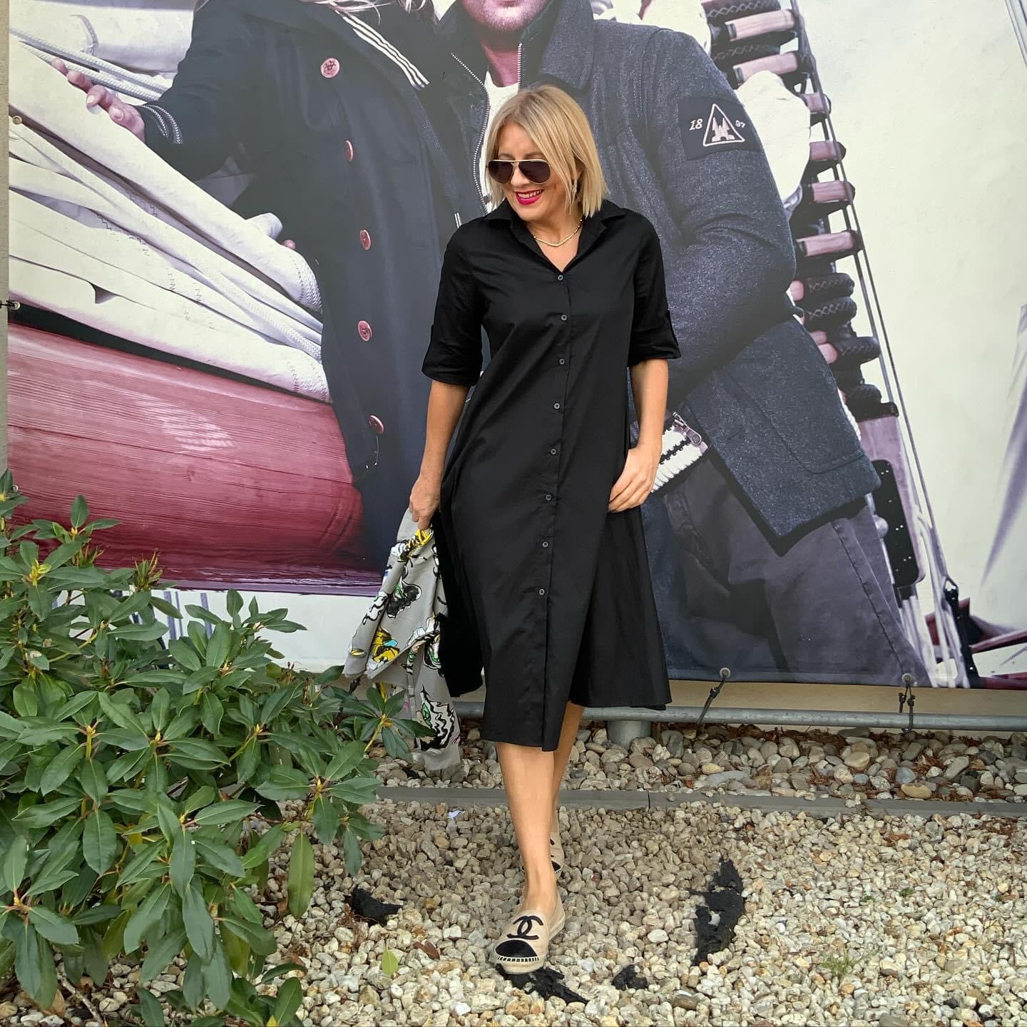 Hemdblusenkleid in Schwarz