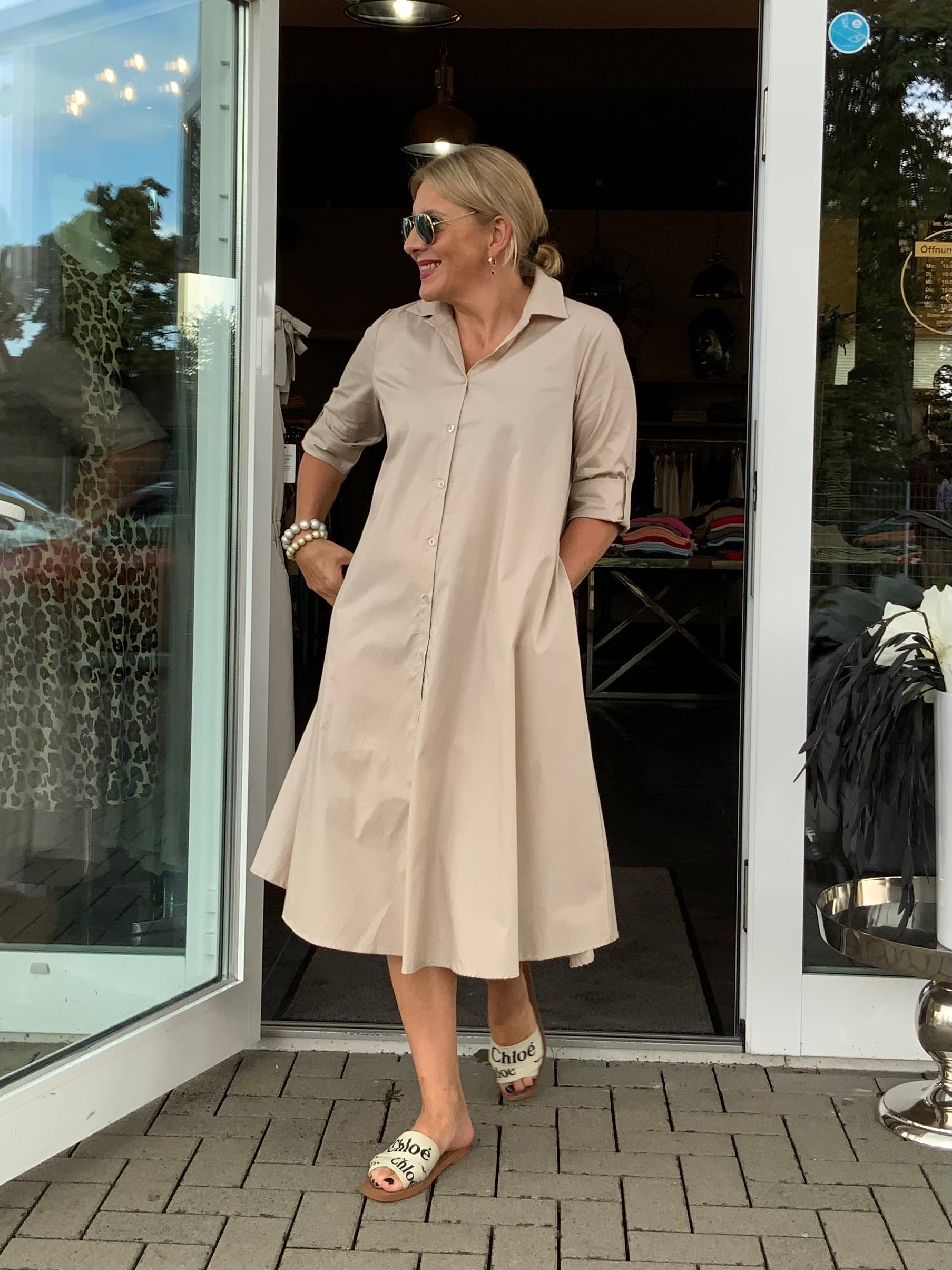 Hemdblusenkleid in Beige