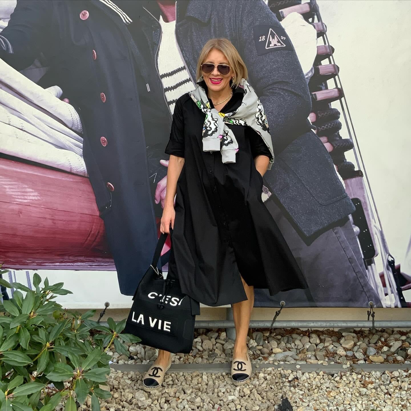Hemdblusenkleid in Schwarz
